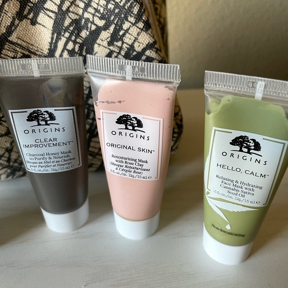 Origins mask bundle with makeup bag - Picture 3 of 4